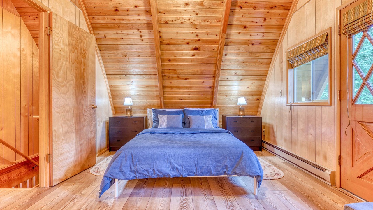 Photo of Bedroom in Government Camp