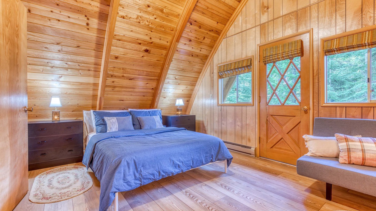 Photo of Bedroom in Government Camp