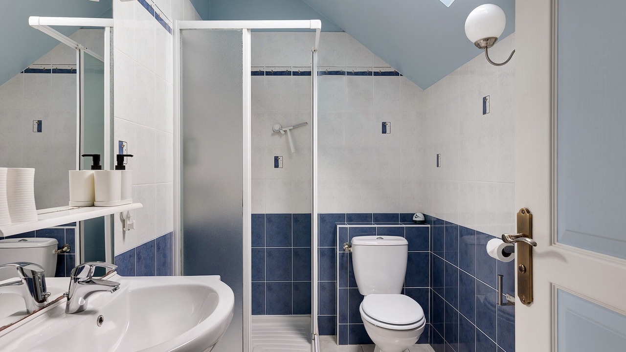 Photo of Bathroom in Saint-Georges-sur-Cher