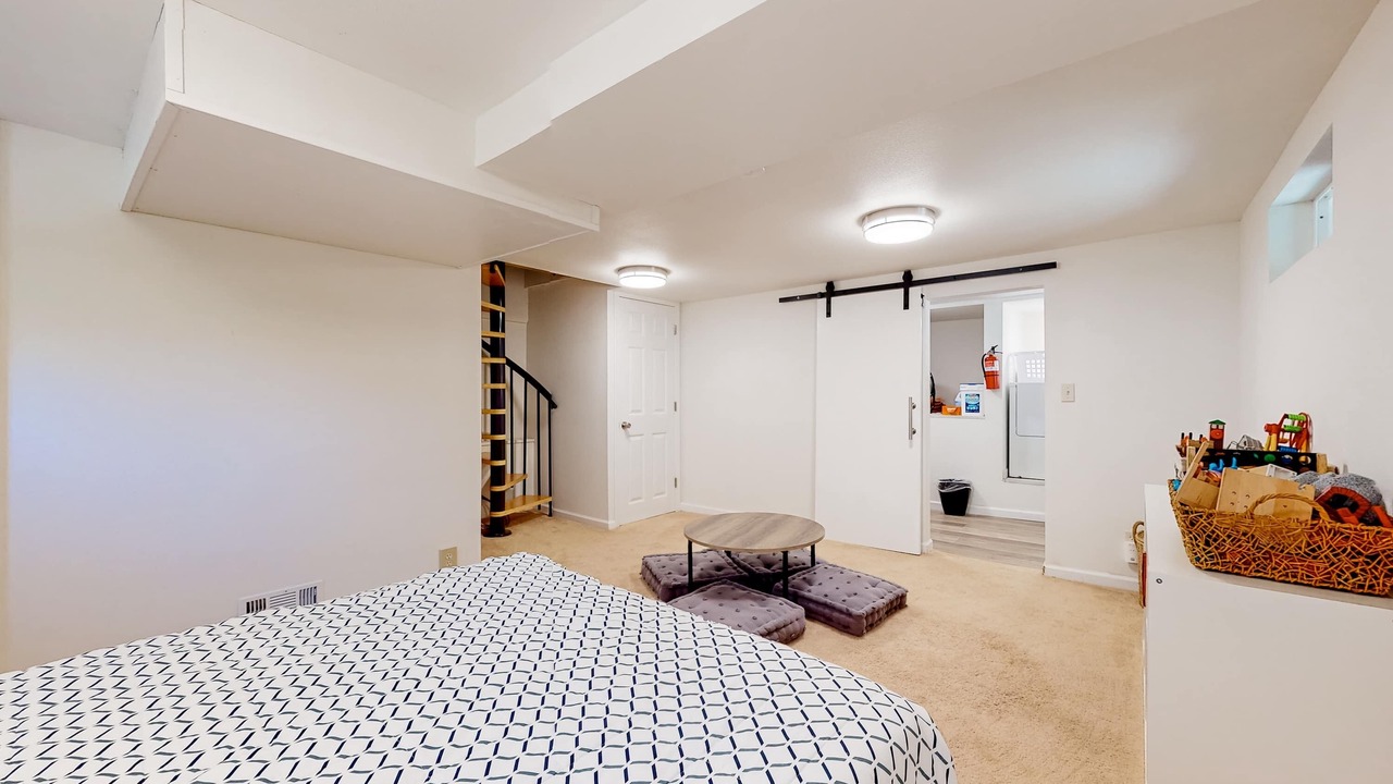Photo of Bedroom in Warrenton