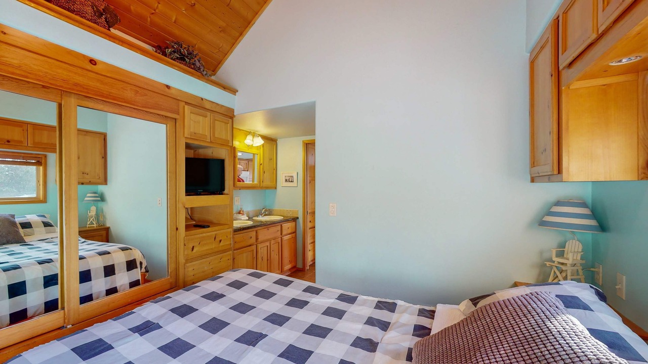 Photo of Bedroom in Brookings