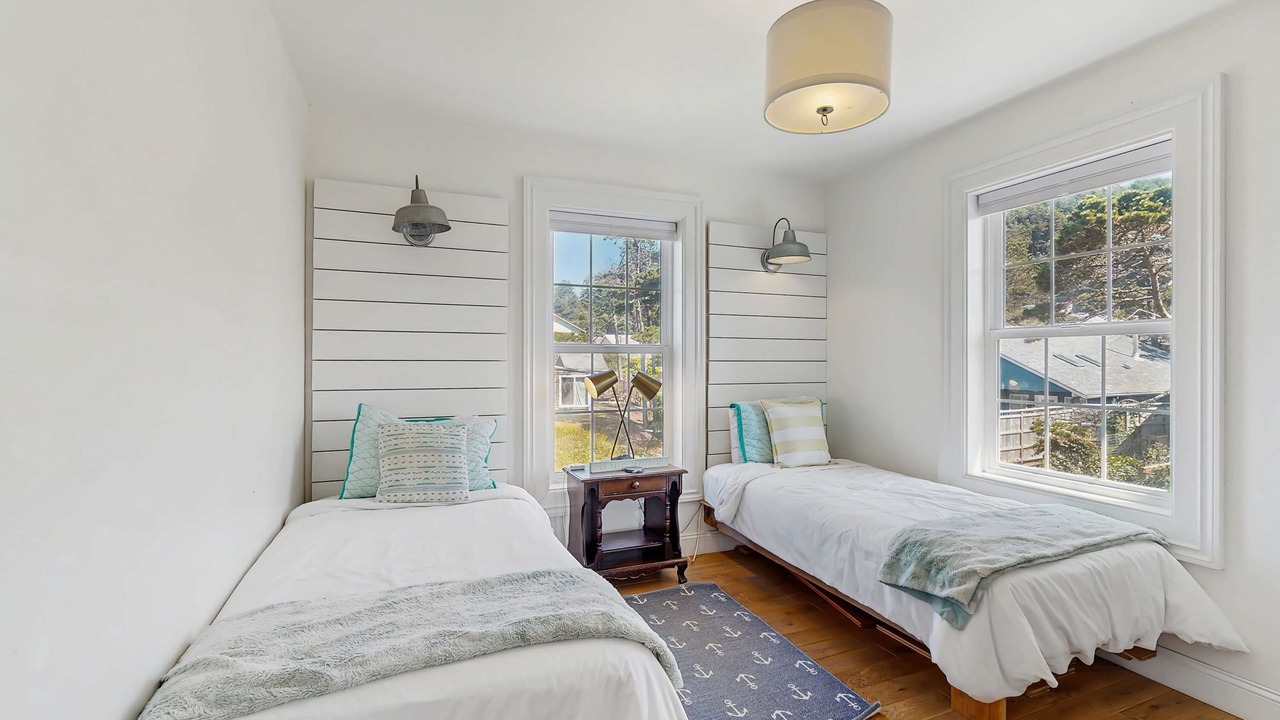Photo of Bedroom in Agate Beach