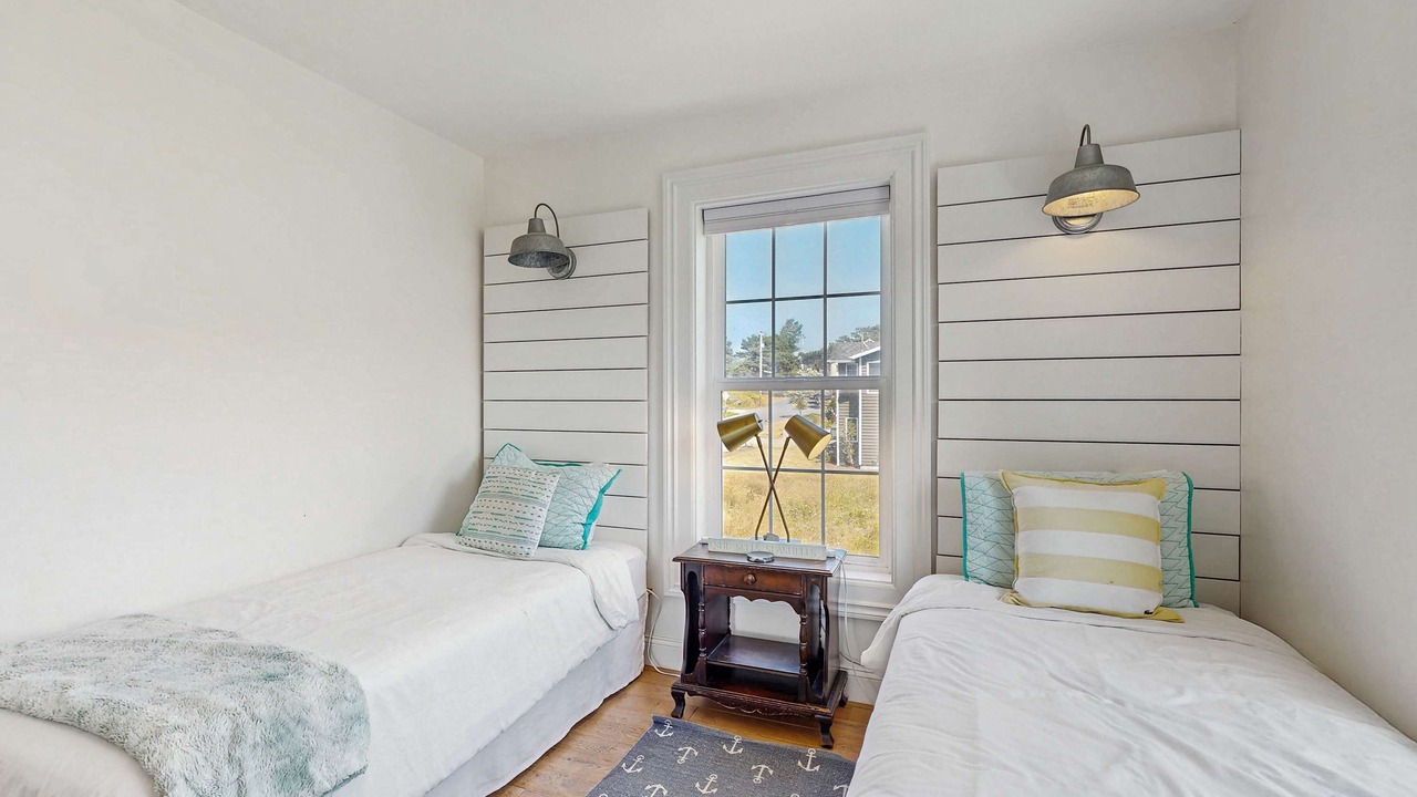 Photo of Bedroom in Agate Beach