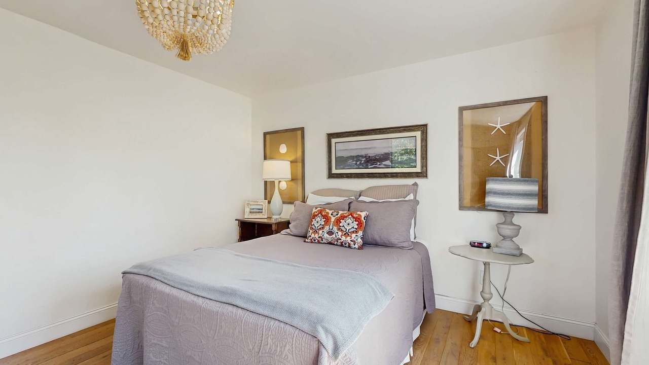 Photo of Bedroom in Agate Beach