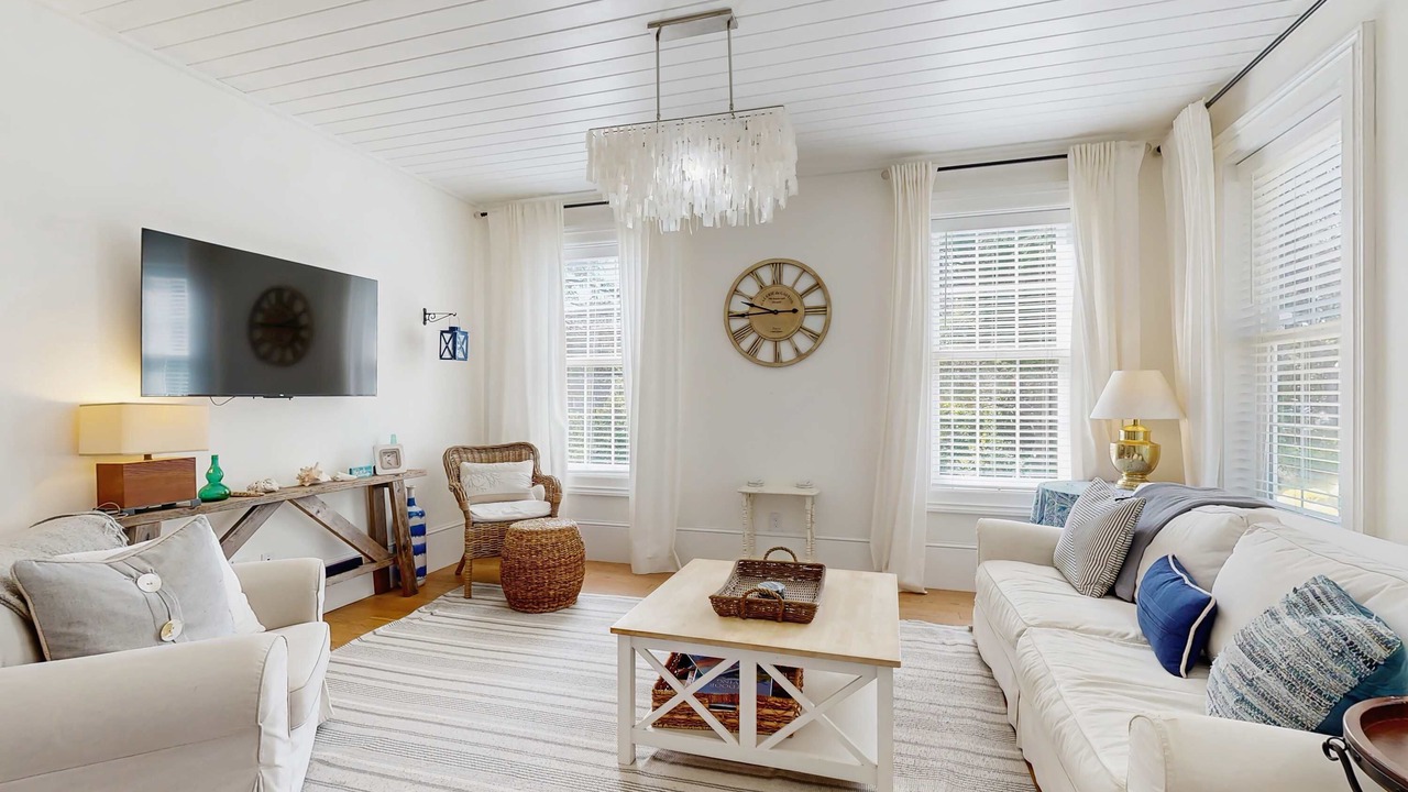 Photo of Livingroom in Agate Beach