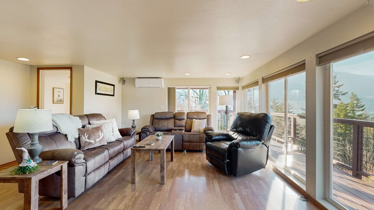 Photo of Livingroom in Stevenson
