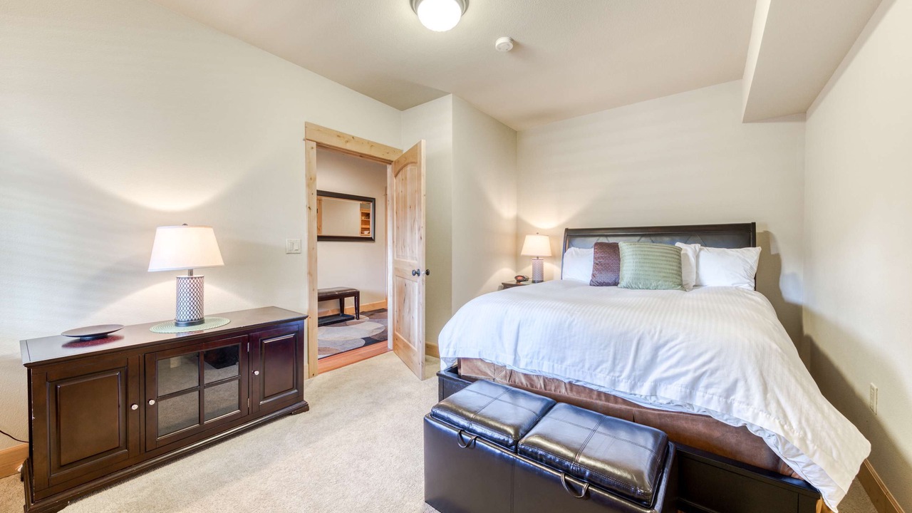 Photo of Bedroom in Government Camp