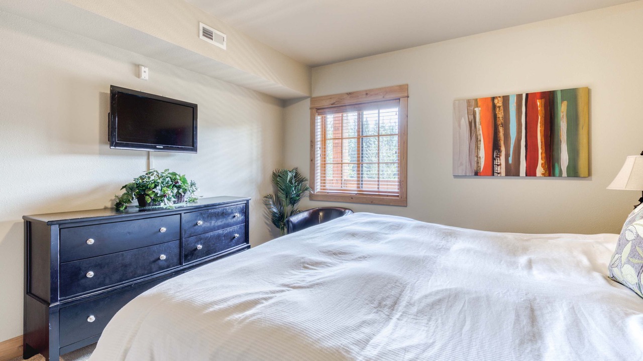 Photo of Bedroom in Government Camp