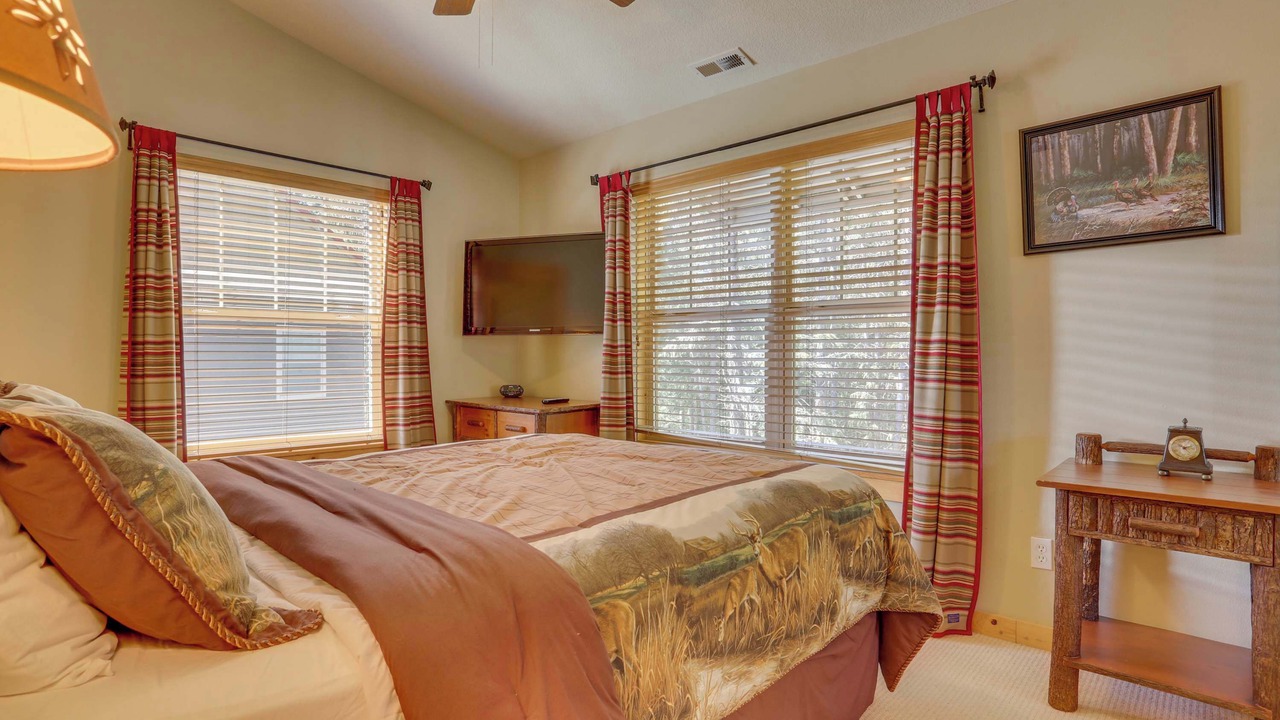Photo of Bedroom in Government Camp