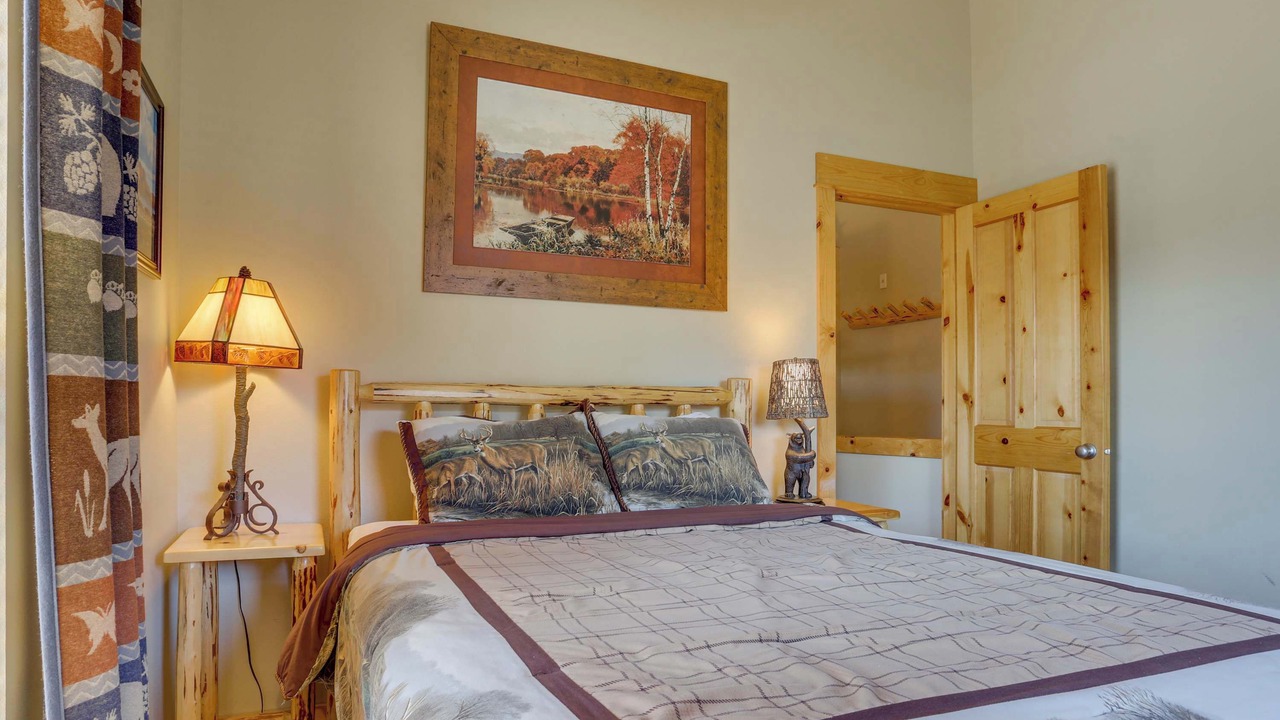 Photo of Bedroom in Government Camp