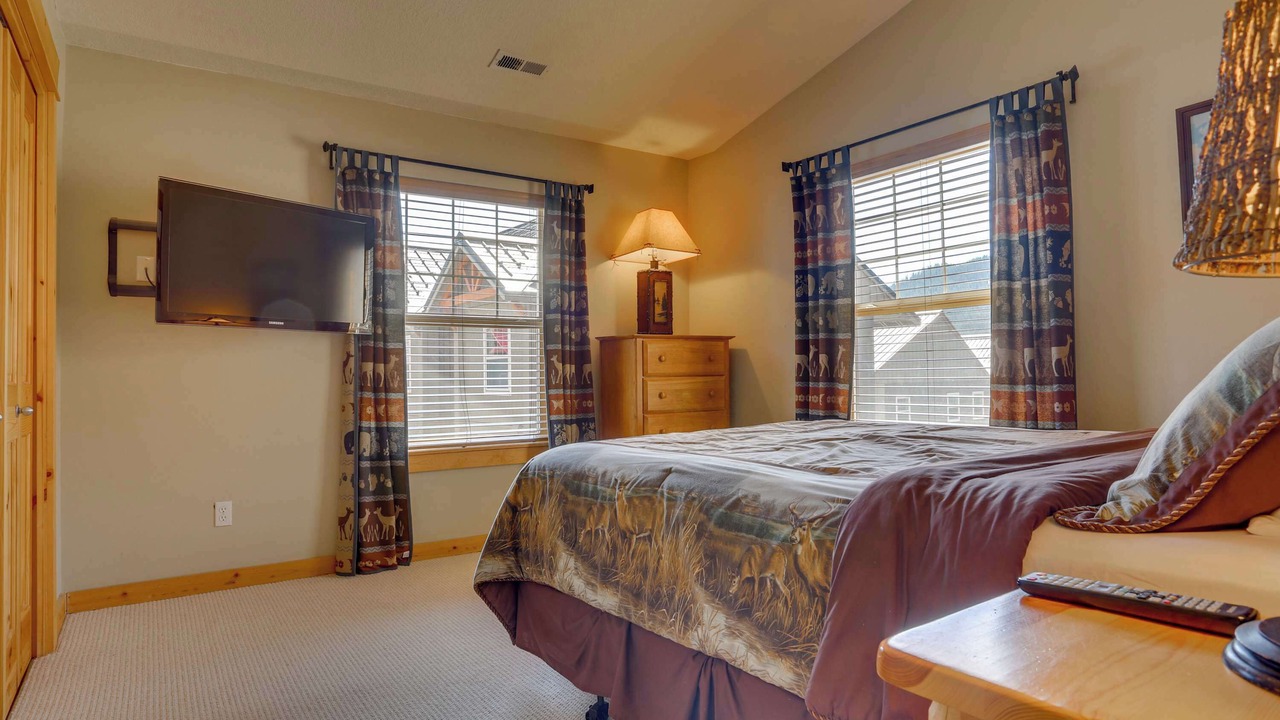 Photo of Bedroom in Government Camp