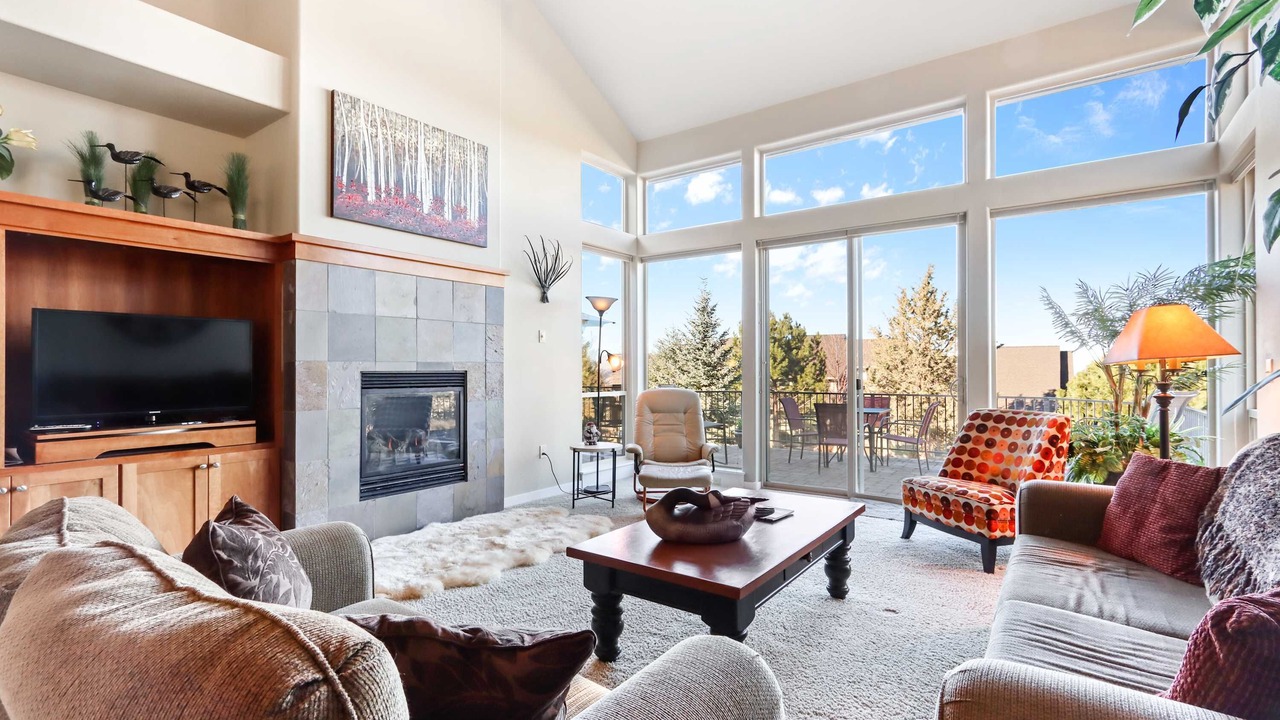 Photo of Livingroom in Redmond