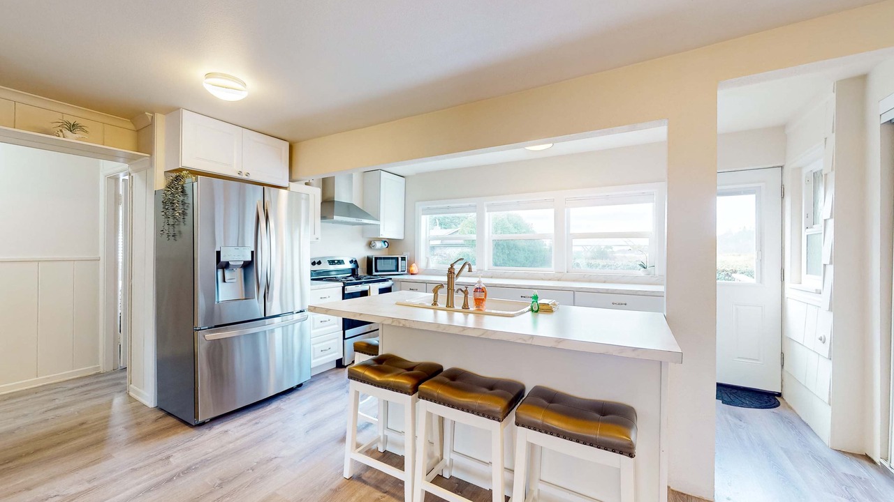 Photo of Kitchen in Waldport