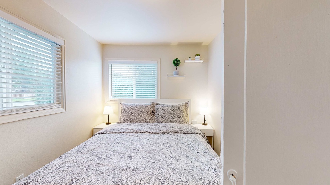 Photo of Bedroom in Waldport