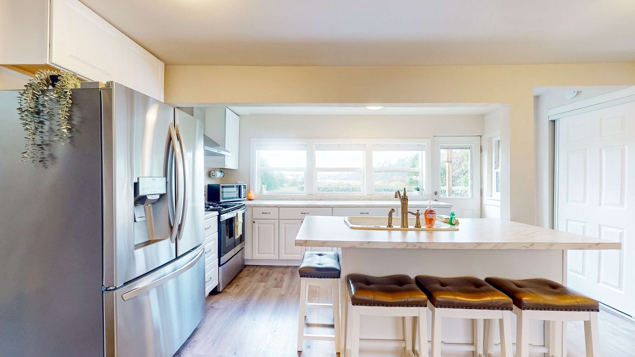 Photo of Kitchen in Waldport