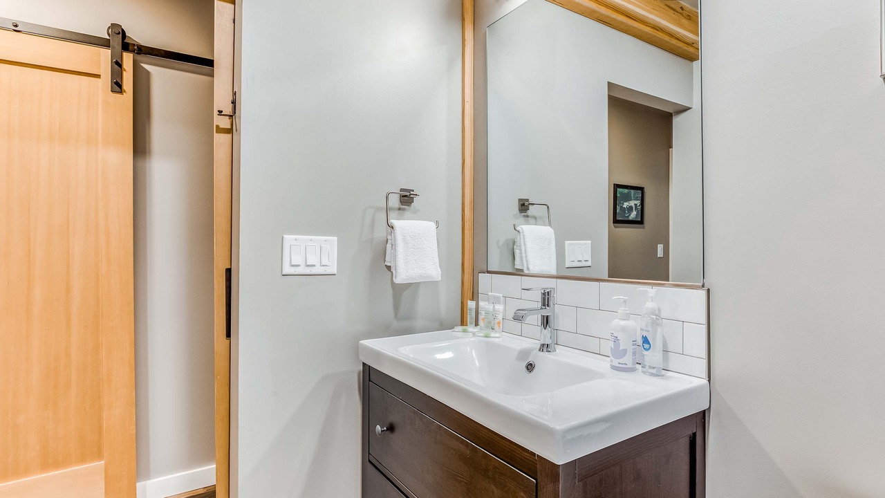 Photo of Bathroom in Cascade Locks