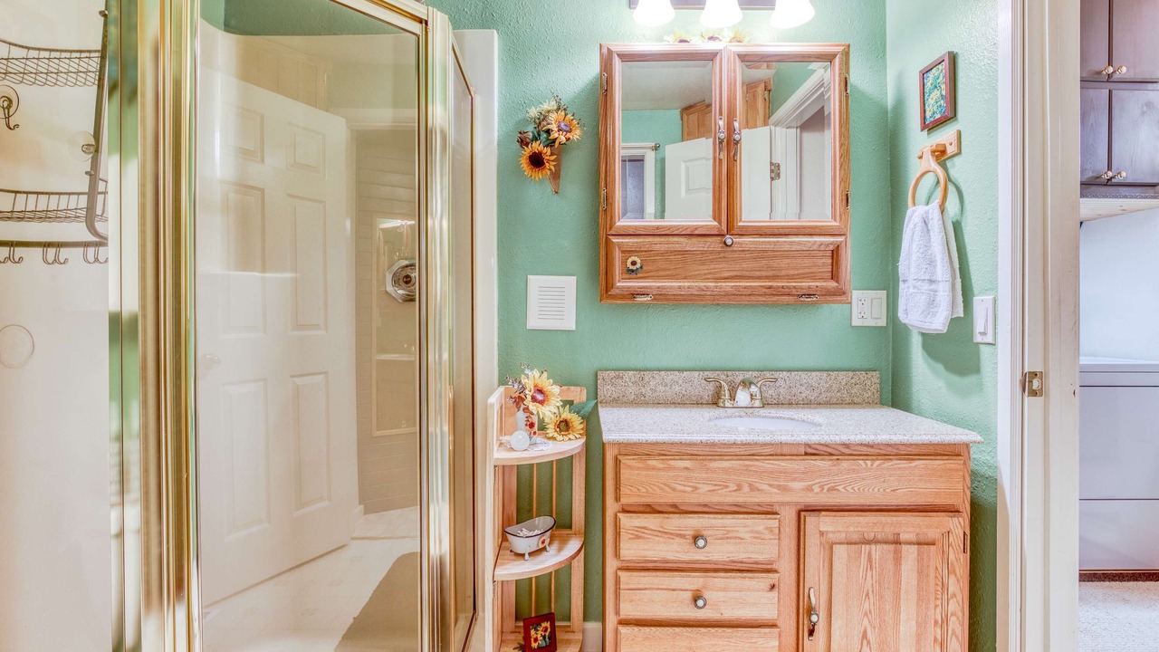Photo of Bathroom in Marmot