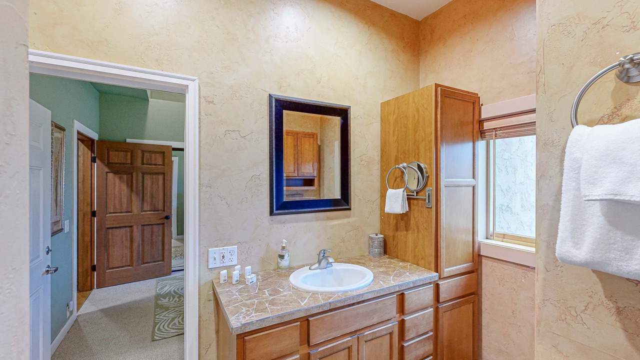 Photo of Bathroom in Dallesport