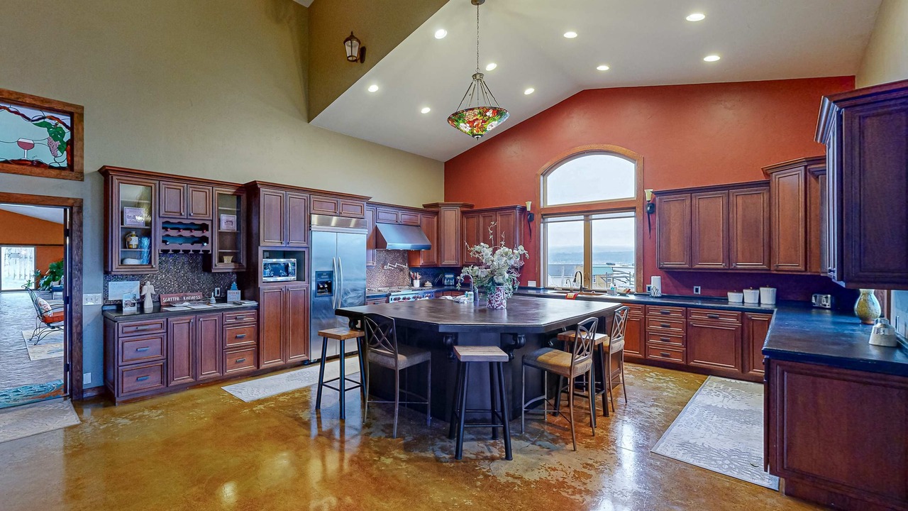 Photo of Kitchen in Dallesport