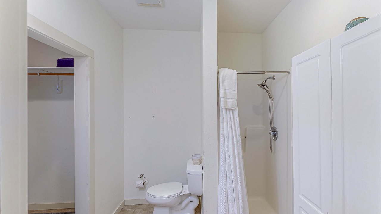 Photo of Bathroom in Dallesport