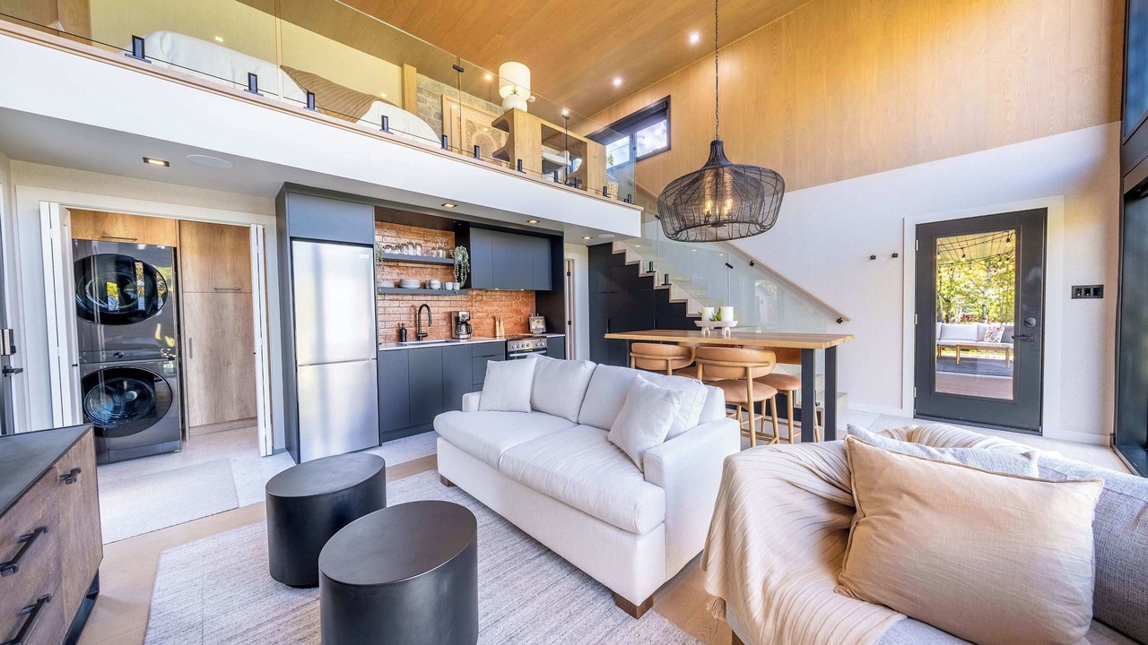 Photo of Livingroom in Lambton