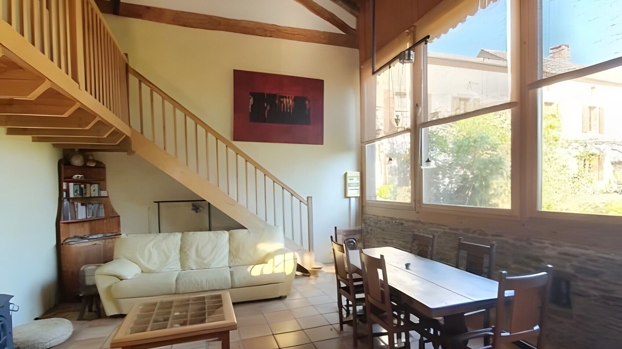 Photo of Livingroom in Andouque