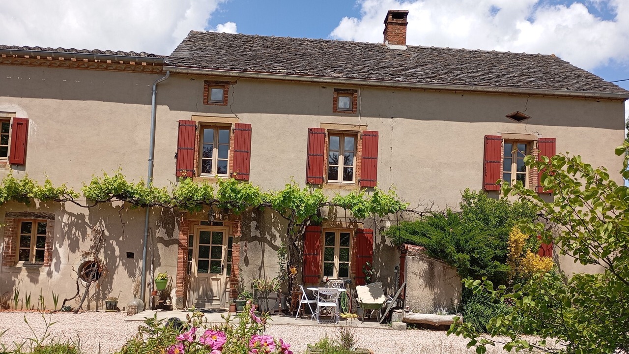 Photo of Outdoor in Andouque