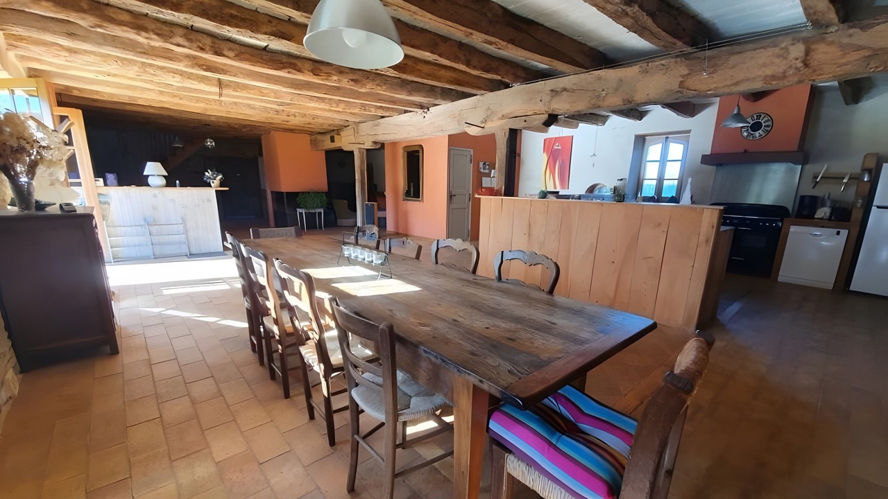 Photo of Others in Andouque