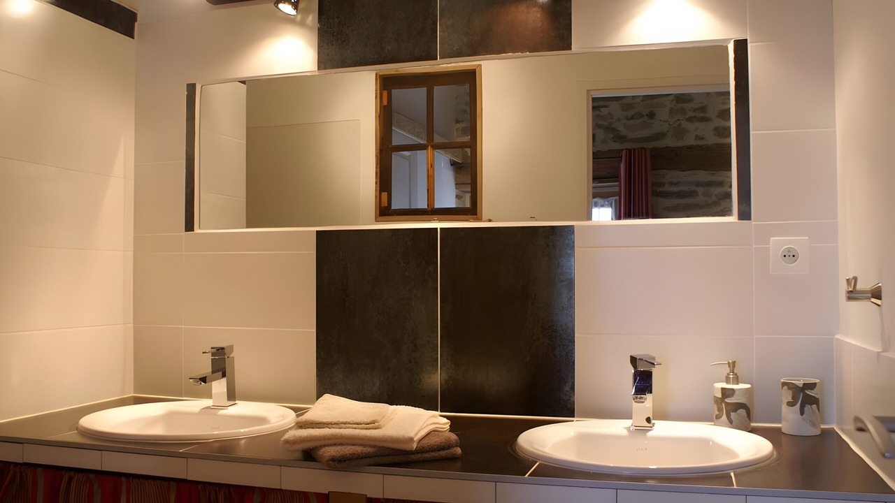 Photo of Bathroom in Andouque