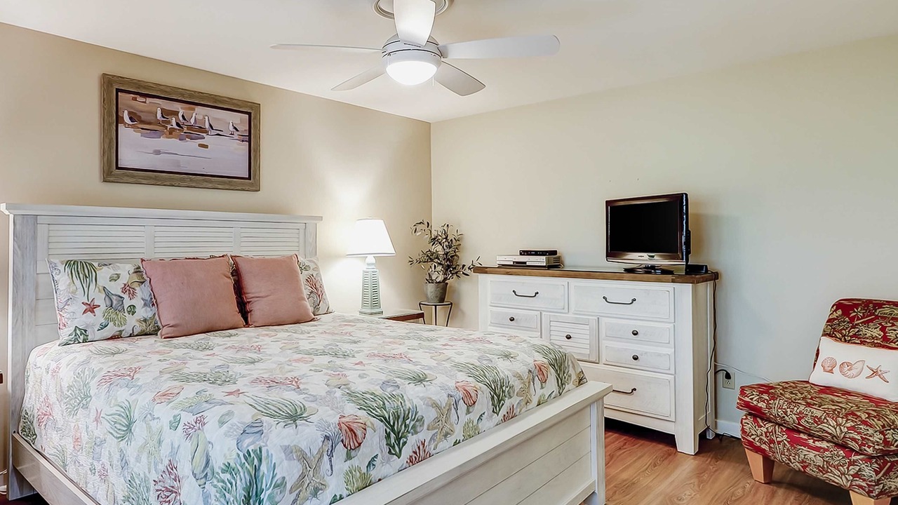 Photo of Bedroom in Beach Lagoon