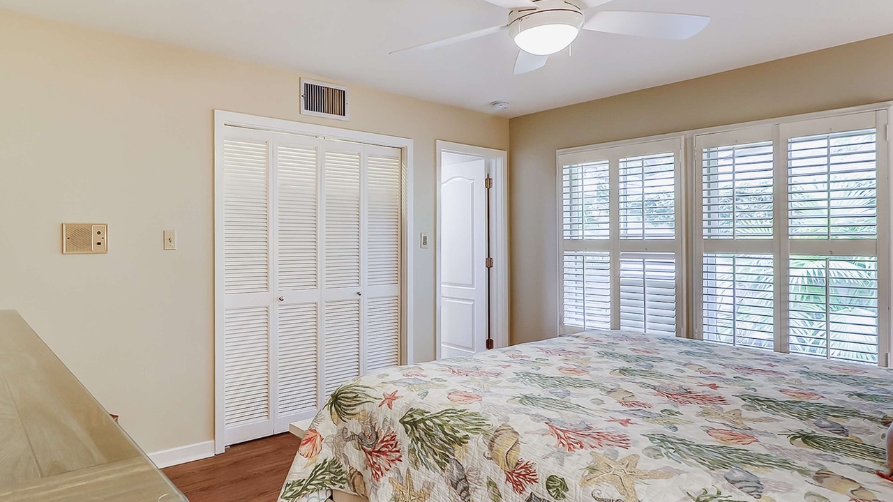 Photo of Bedroom in Beach Lagoon