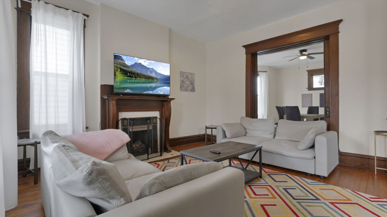 Photo of Livingroom in Franklin Park