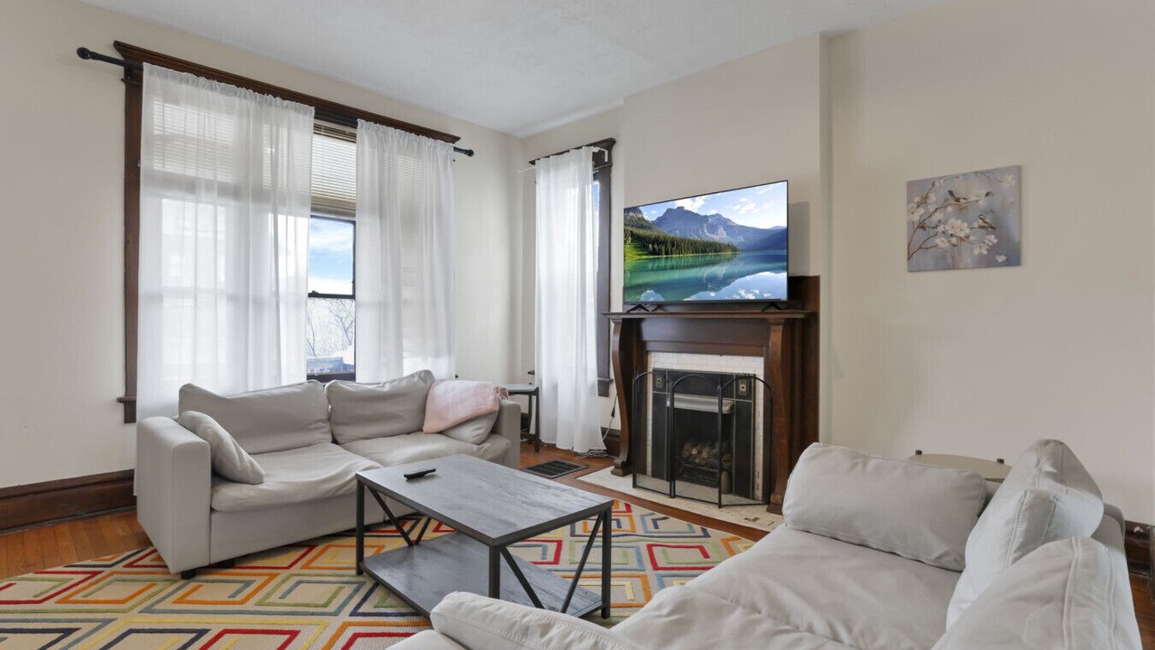 Photo of Livingroom in Franklin Park