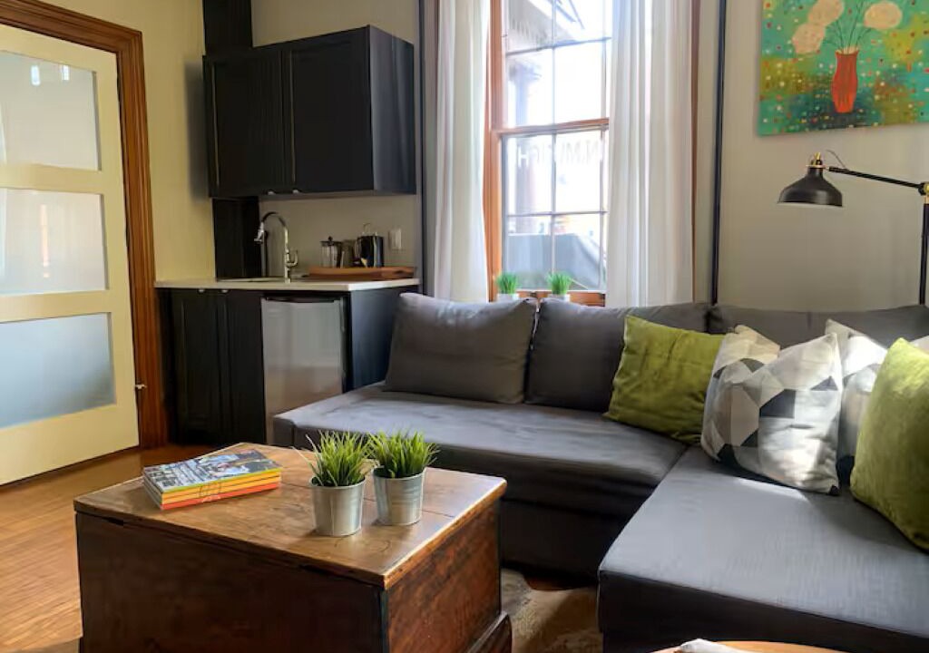 Photo of Livingroom in Elora