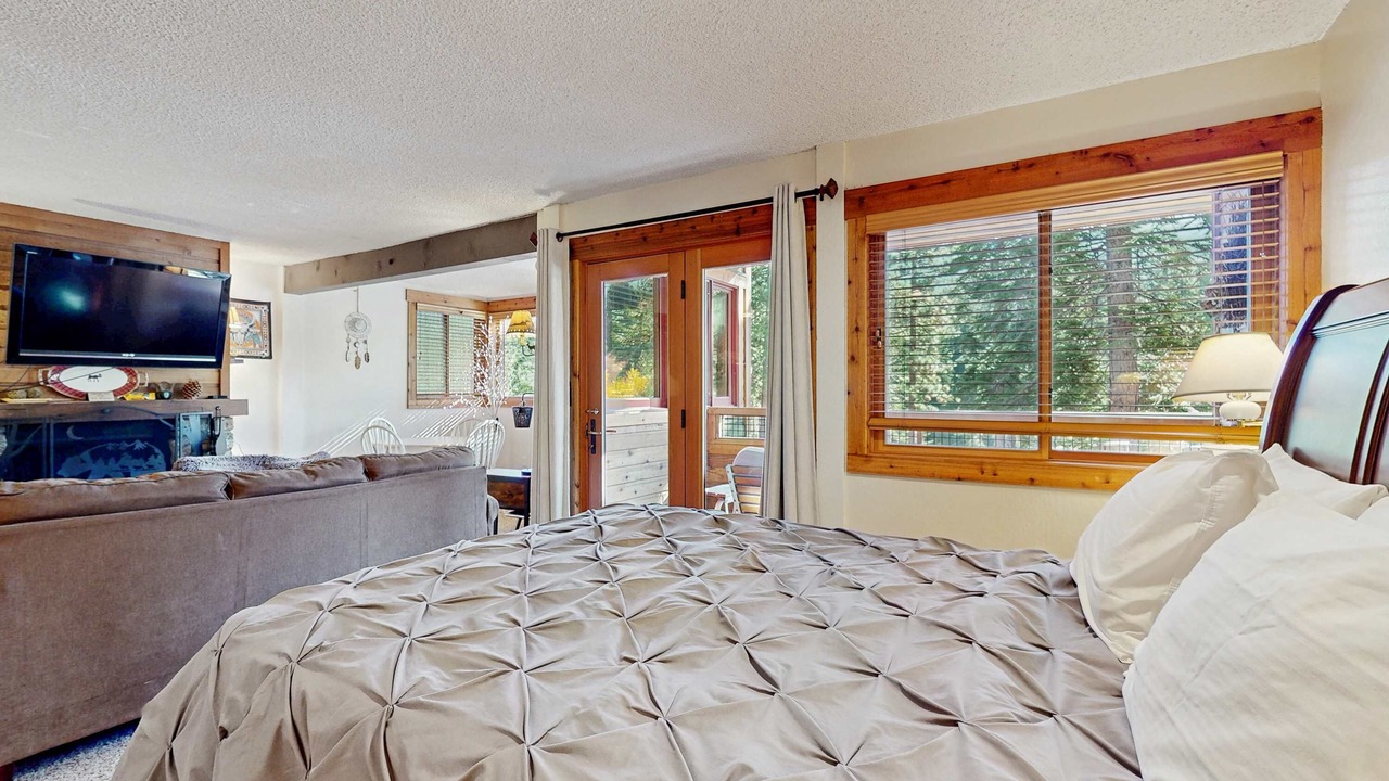 Photo of Bedroom in Tahoe Woods