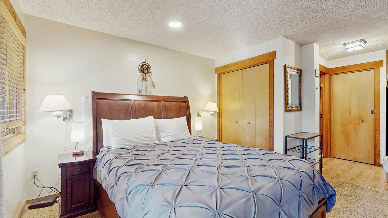 Photo of Bedroom in Tahoe Woods