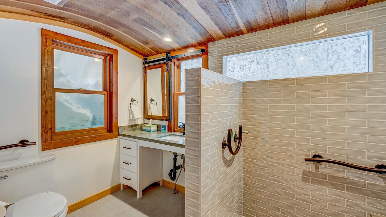 Photo of Bathroom in Tahoe Pines