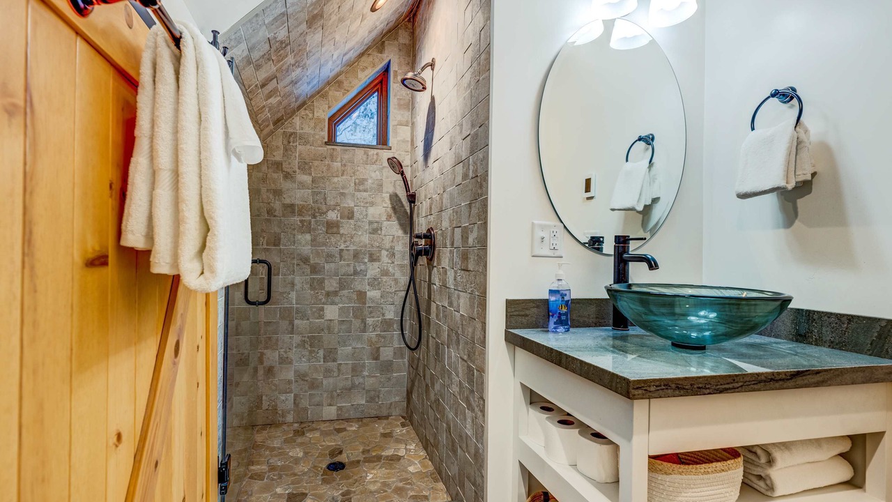 Photo of Bathroom in Tahoe Pines