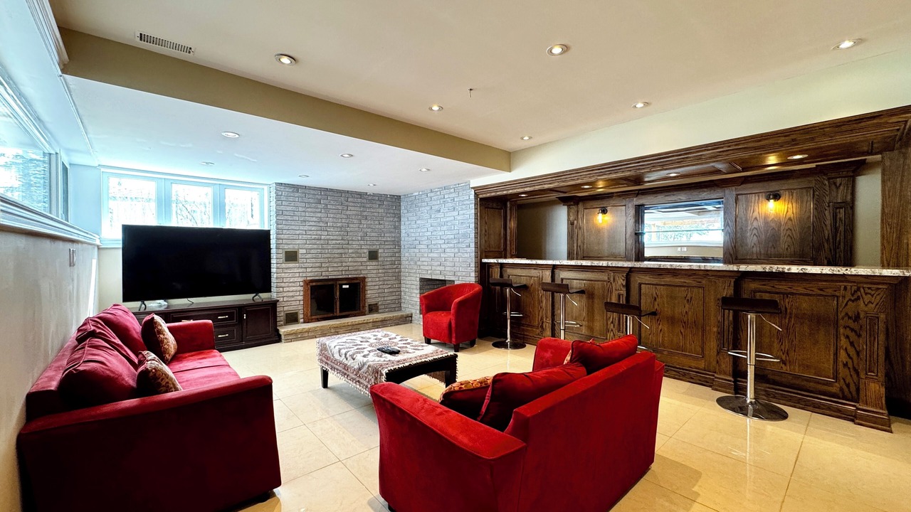 Photo of Livingroom in Innisfil