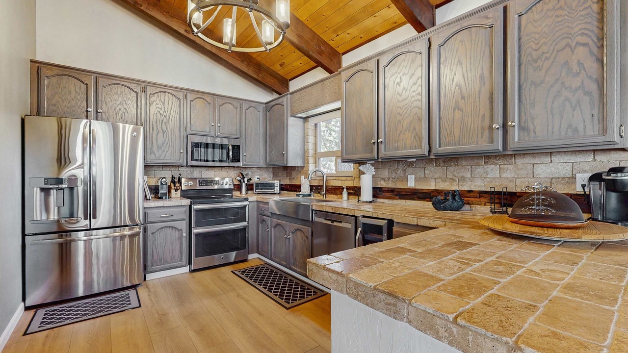 Photo of Kitchen in Al Tahoe
