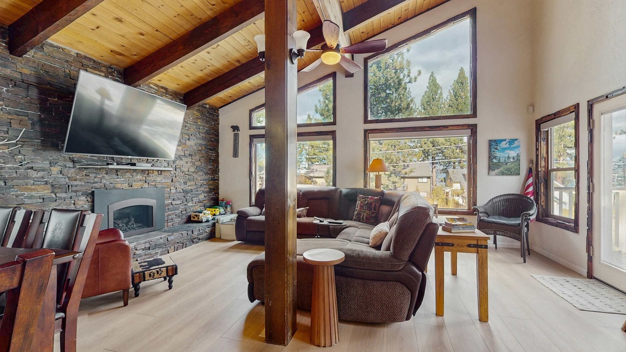 Photo of Livingroom in Al Tahoe