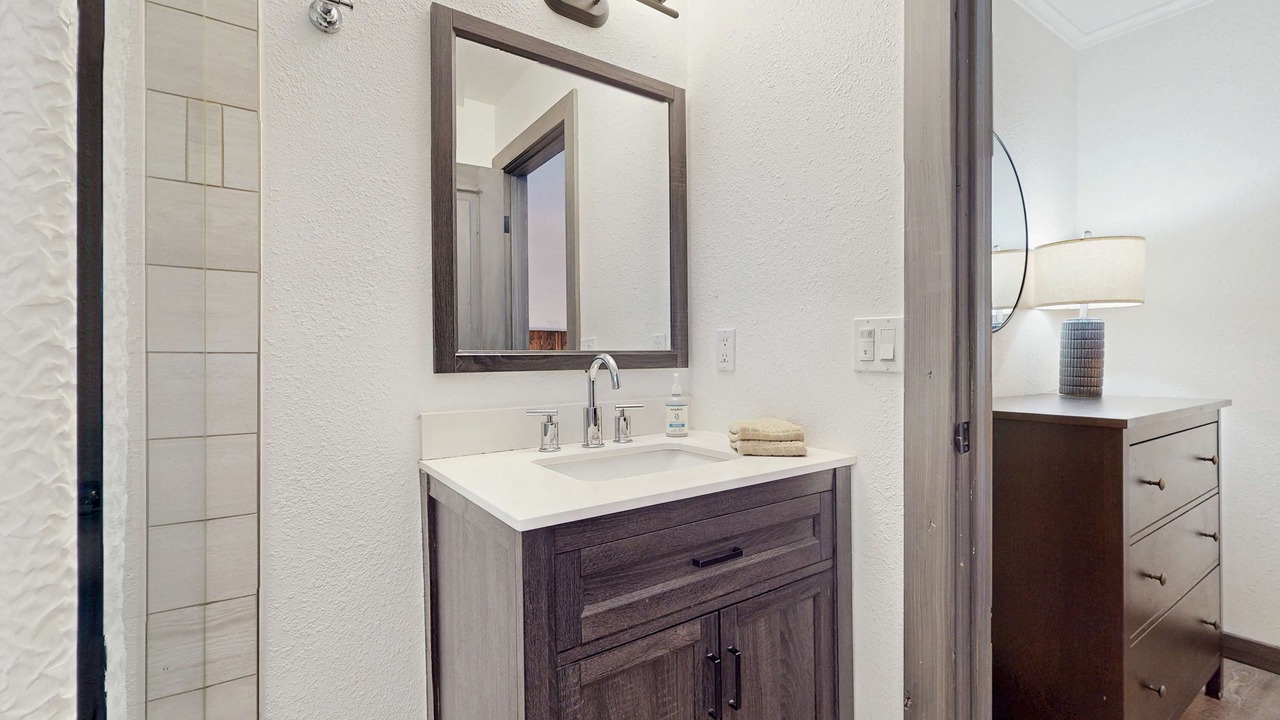 Photo of Bathroom in Lakeside Park