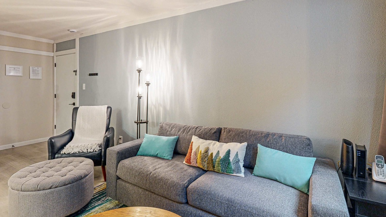 Photo of Livingroom in Tahoya Shores