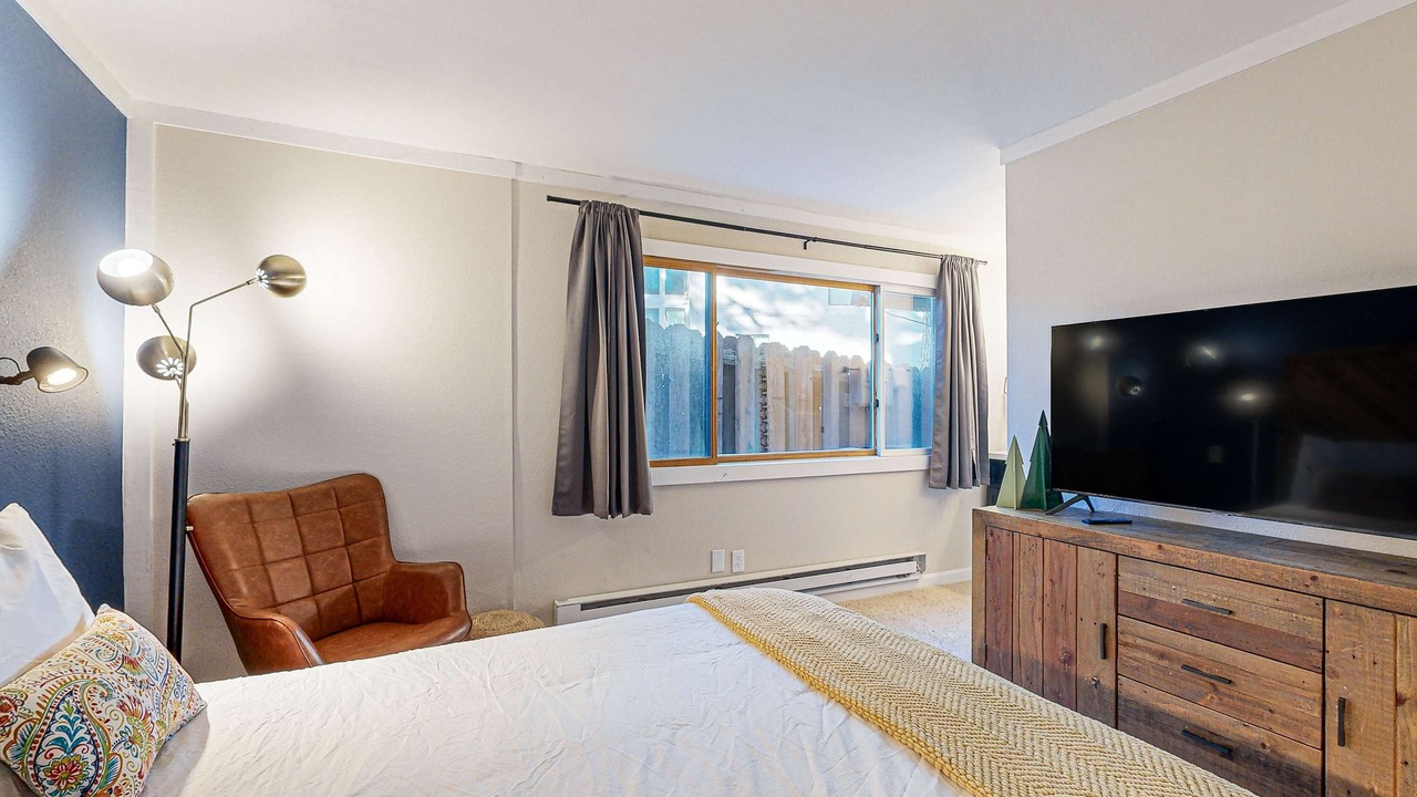 Photo of Bedroom in Tahoya Shores