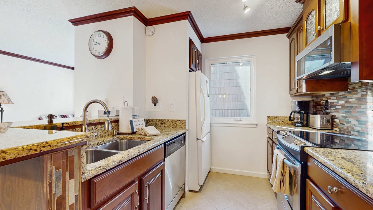 Photo of Kitchen in Tahoya Shores