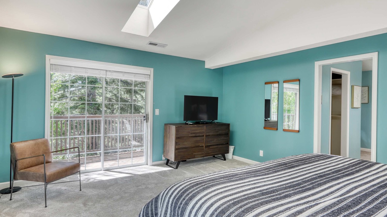 Photo of Bedroom in Round Hill Village