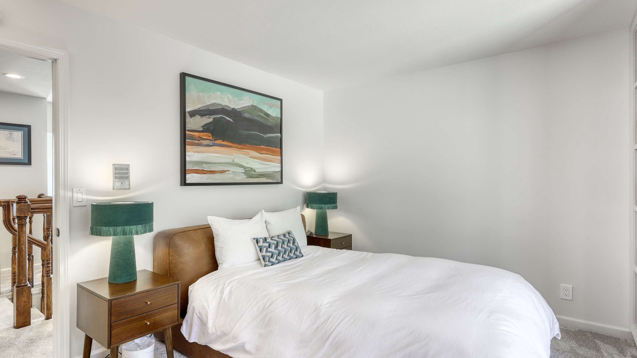 Photo of Bedroom in Round Hill Village