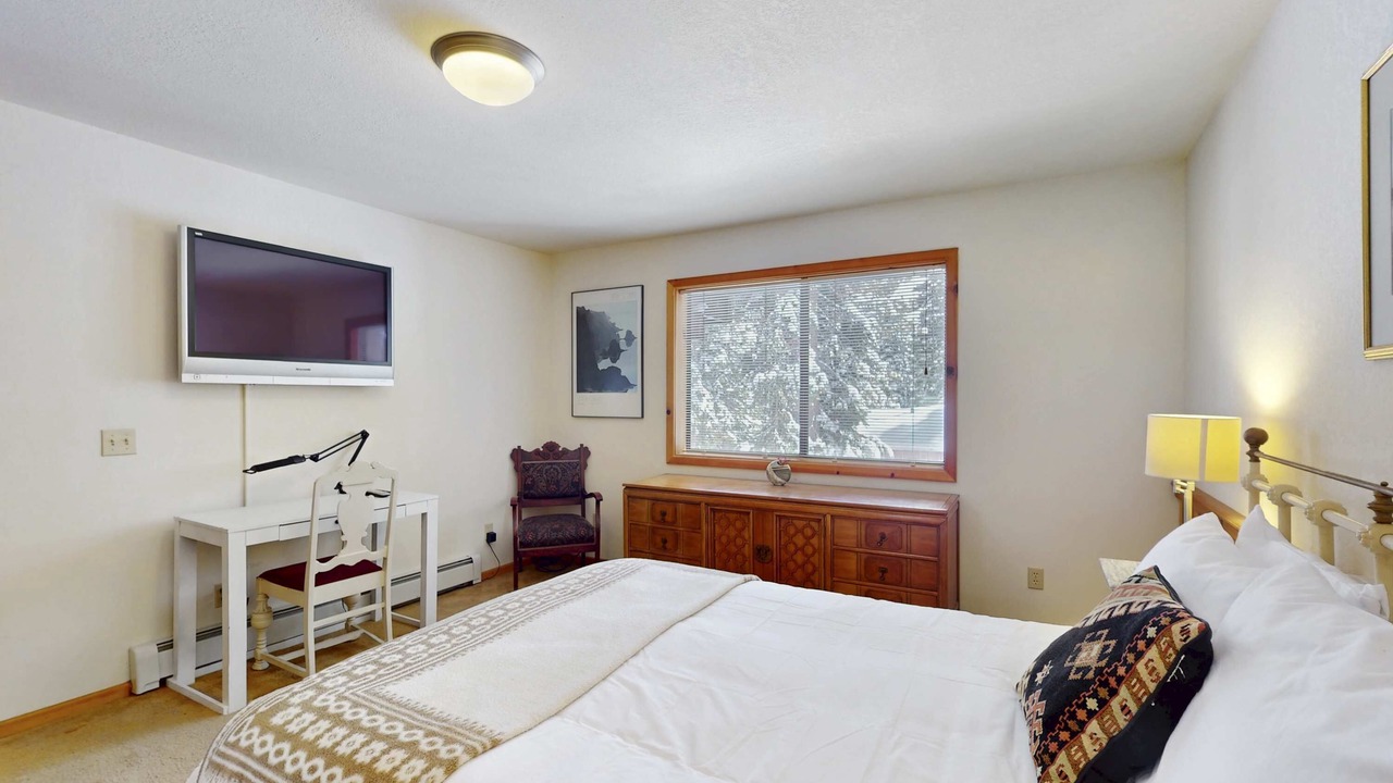 Photo of Bedroom in Ridgewood
