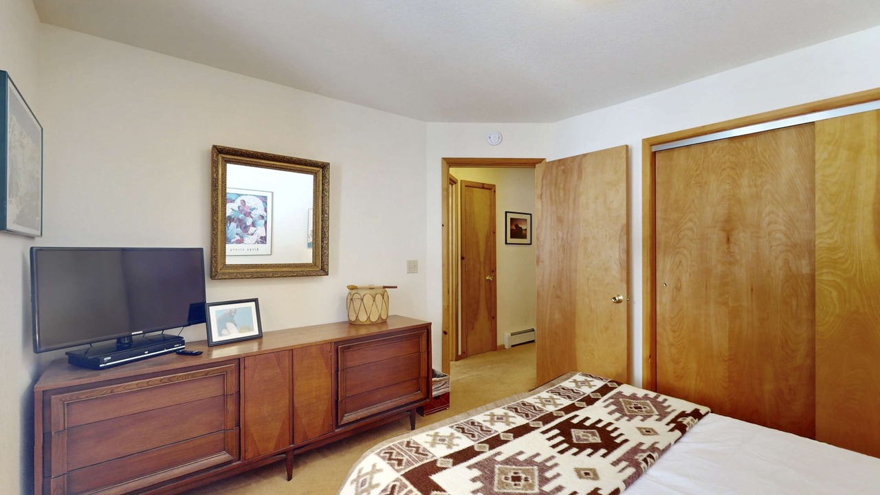 Photo of Bedroom in Ridgewood