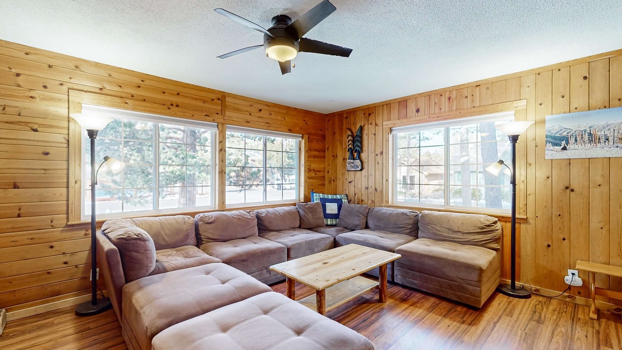 Photo of Livingroom in Tahoe Paradise